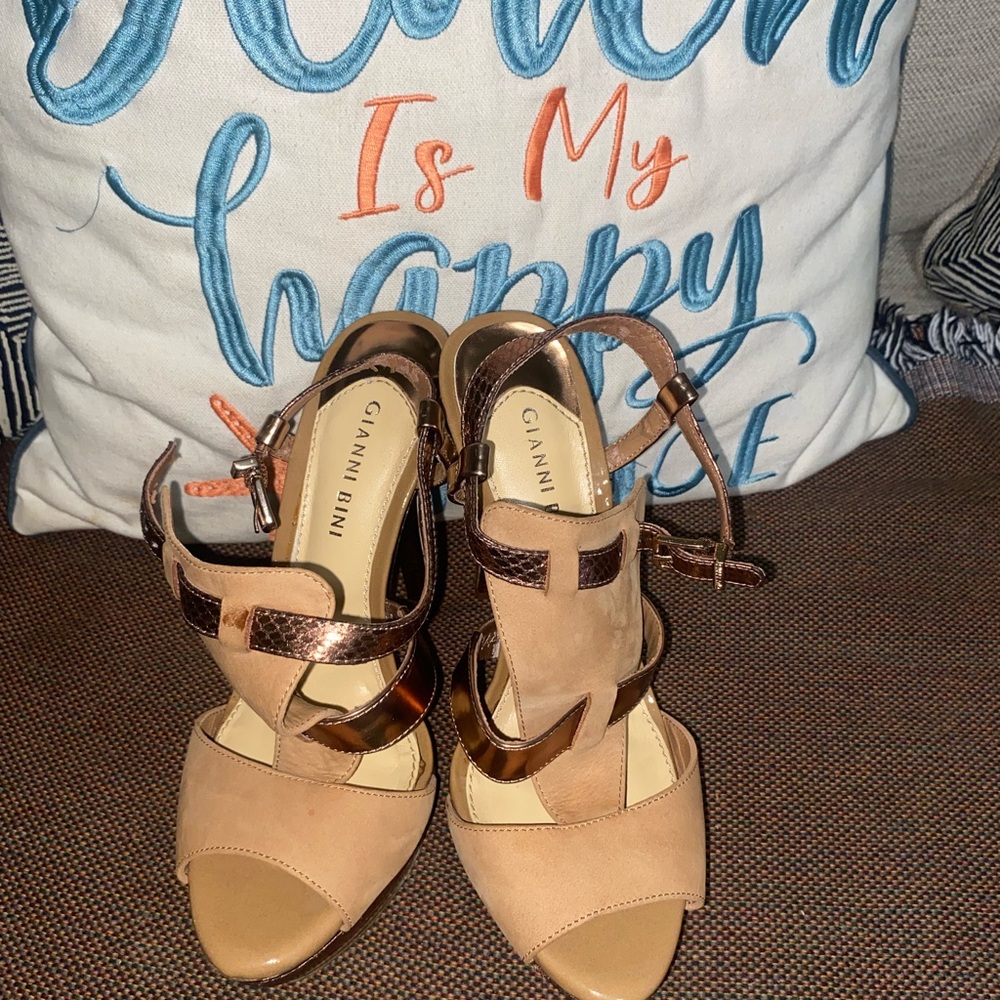 Gianni Bini Tan and Brown Strappy Heels